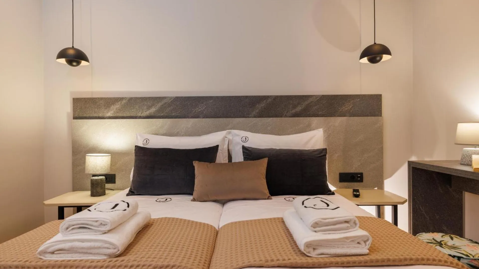 Jolly Suites Iráclio 0*,  Grécia